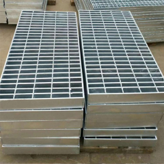 Steel grating for ships