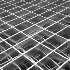 Plug steel grating