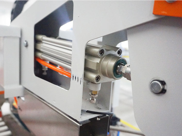 Two-side Belt Drive Folding Carton Box Sealing Machine