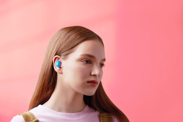 Wholesale Nokia E3100 Portable Wireless BT Headphones BT5.0 Mini In-ear Sports Earbuds Stable Connection Low Latency Pink Blue