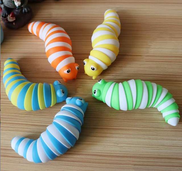 Sensory Toys Articulated slug Fidget Toy Anxiety Stress Reliever Office Desk Toy Fun Educational Children's Toy Gift