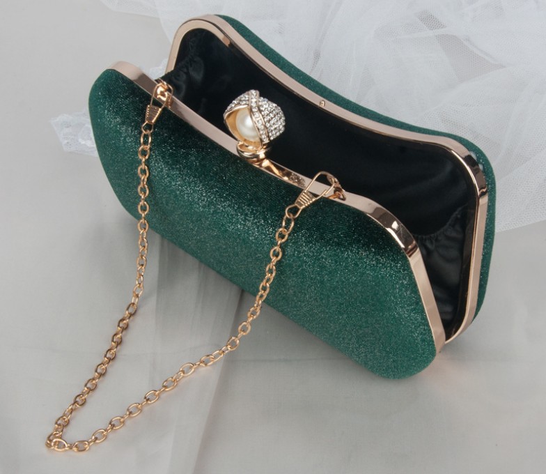 Elegant Retro Velvet Evening Bag