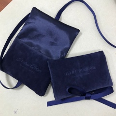 Thick Velvet Pouch with Pad