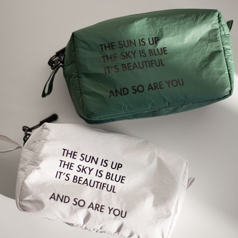 Custom Foldable Toiletry Bag Pouch Eco-Friendly Tyvek Bag