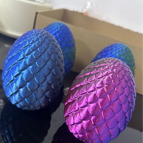 Various decorative items and components printed using FDM (Fused Deposition Modeling).