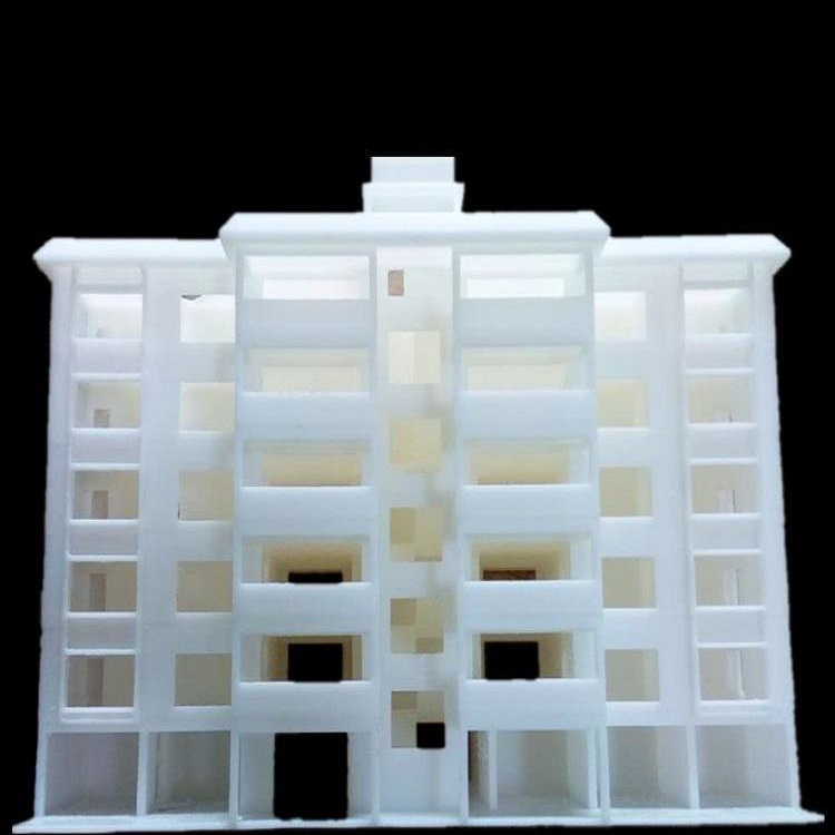 3D printing of resin products.