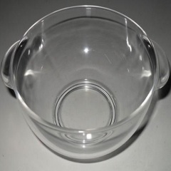 3D printing of resin products.