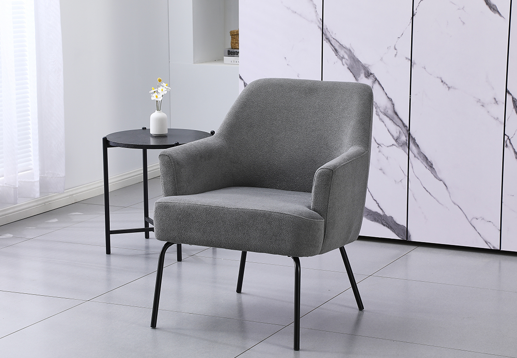 Accent Chair with Simple Style