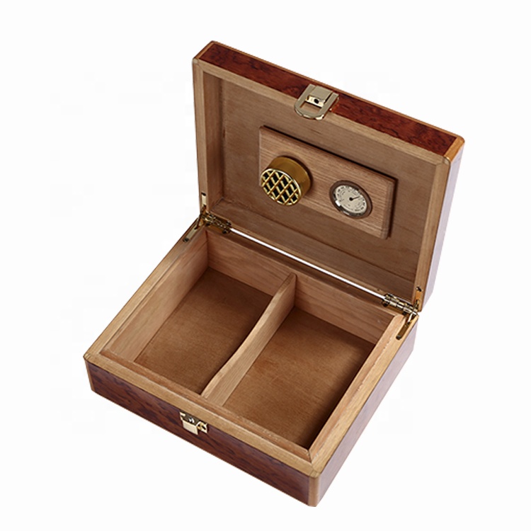 Fullrich Exquisite Handcrafted Wooden Cigar Humidor Box with Tray and Divider