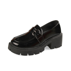 LADY CASUAL SHOES