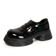 LADY CASUAL SHOES