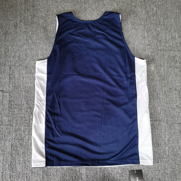 Wende-Basketballtrikot aus 100 % Polyester, schnell trocknend, Mesh, mit Name und Nummer des Teams