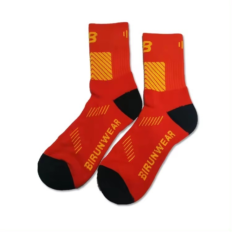 custom logo design men's basketball socks ribbed cotton spandex in Bizarre Sportswear.