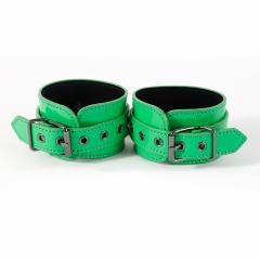 Adjustable Green PU Leather Wrist Cuffs with Metal Chain