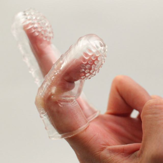 4.3" Vibrating Finger Sleeve III – Soft Clear / Black TPE Finger Cover with Tease & Delight Texture & Single Vibration Mode