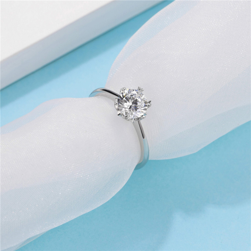 Moissanite