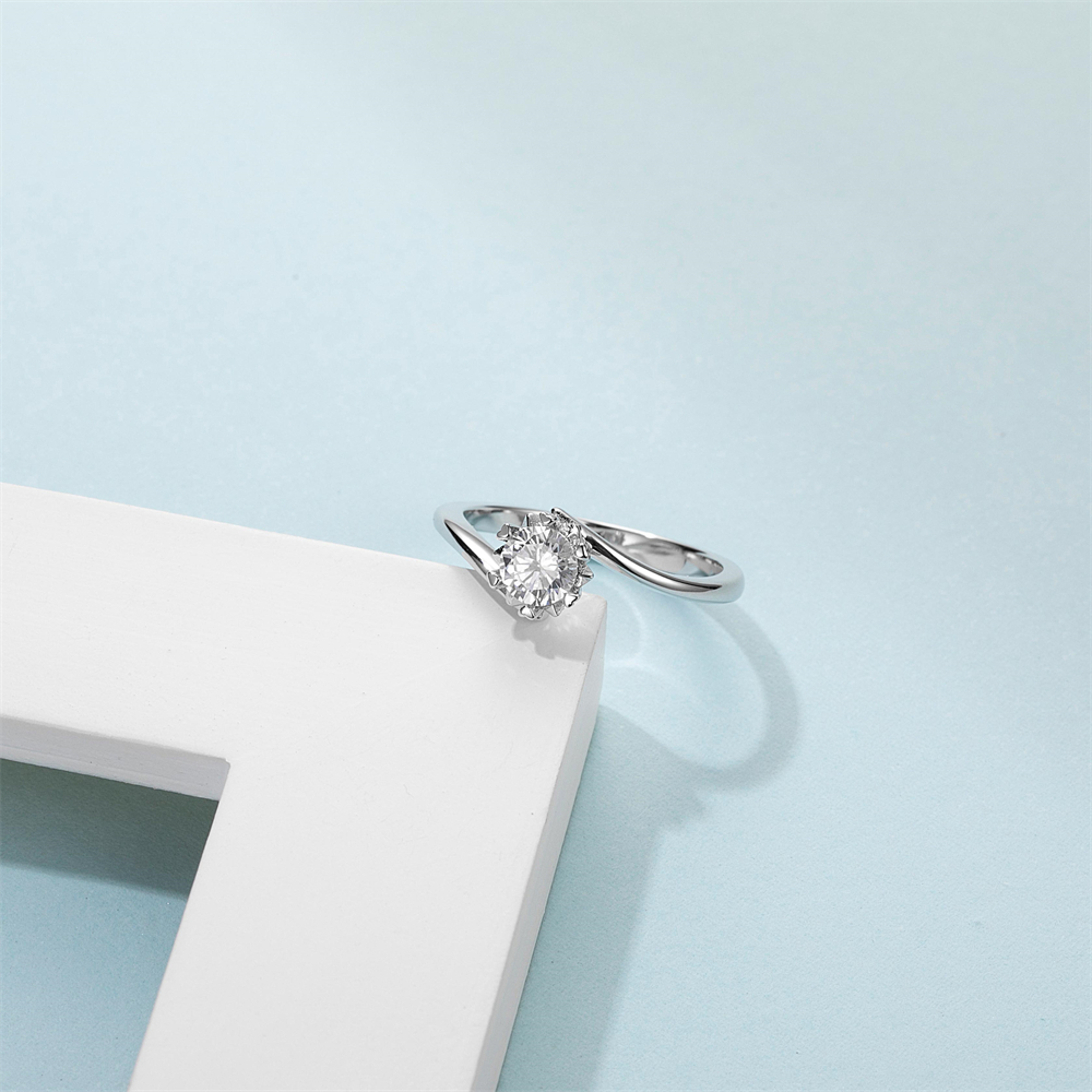 Moissanite Engagement Rings