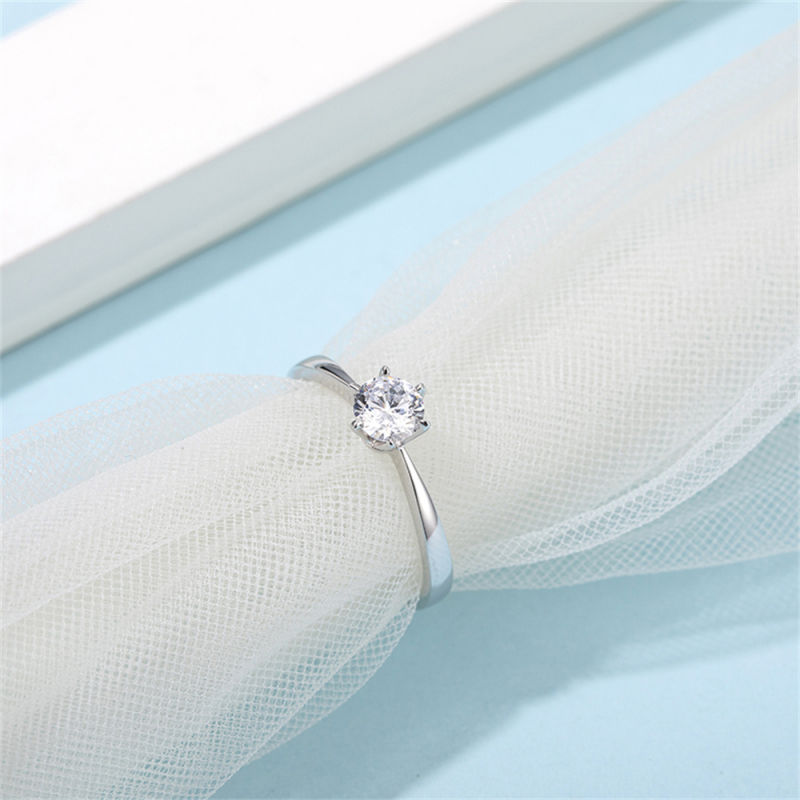 Crushed Ice Moissanite Ring