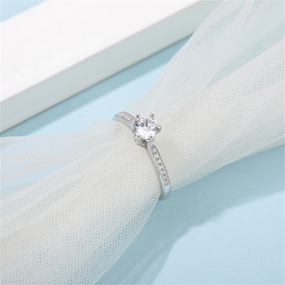 Moissanite Diamond Engagement Rings