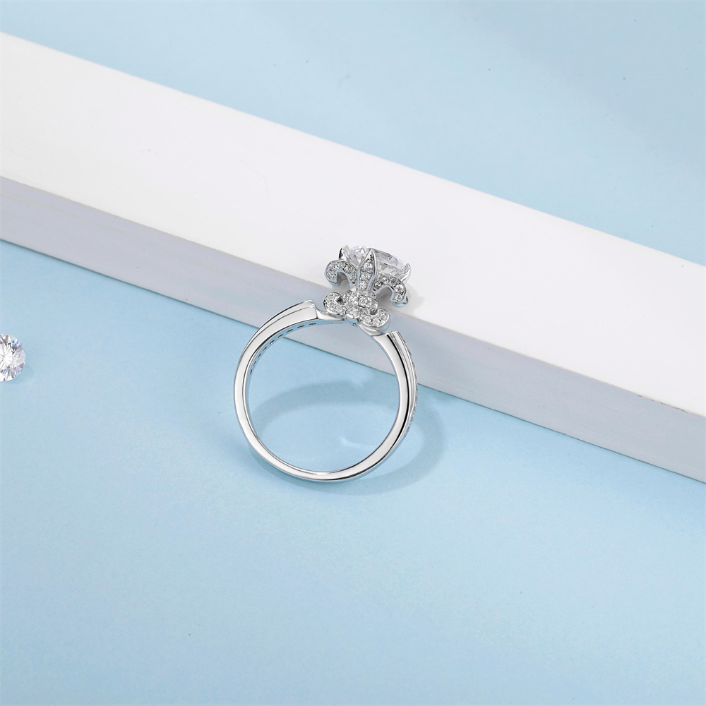 Moissanite One