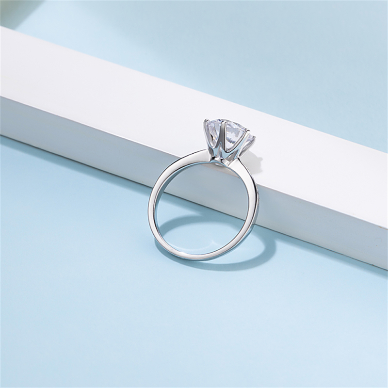 Moissanite Infinity Band