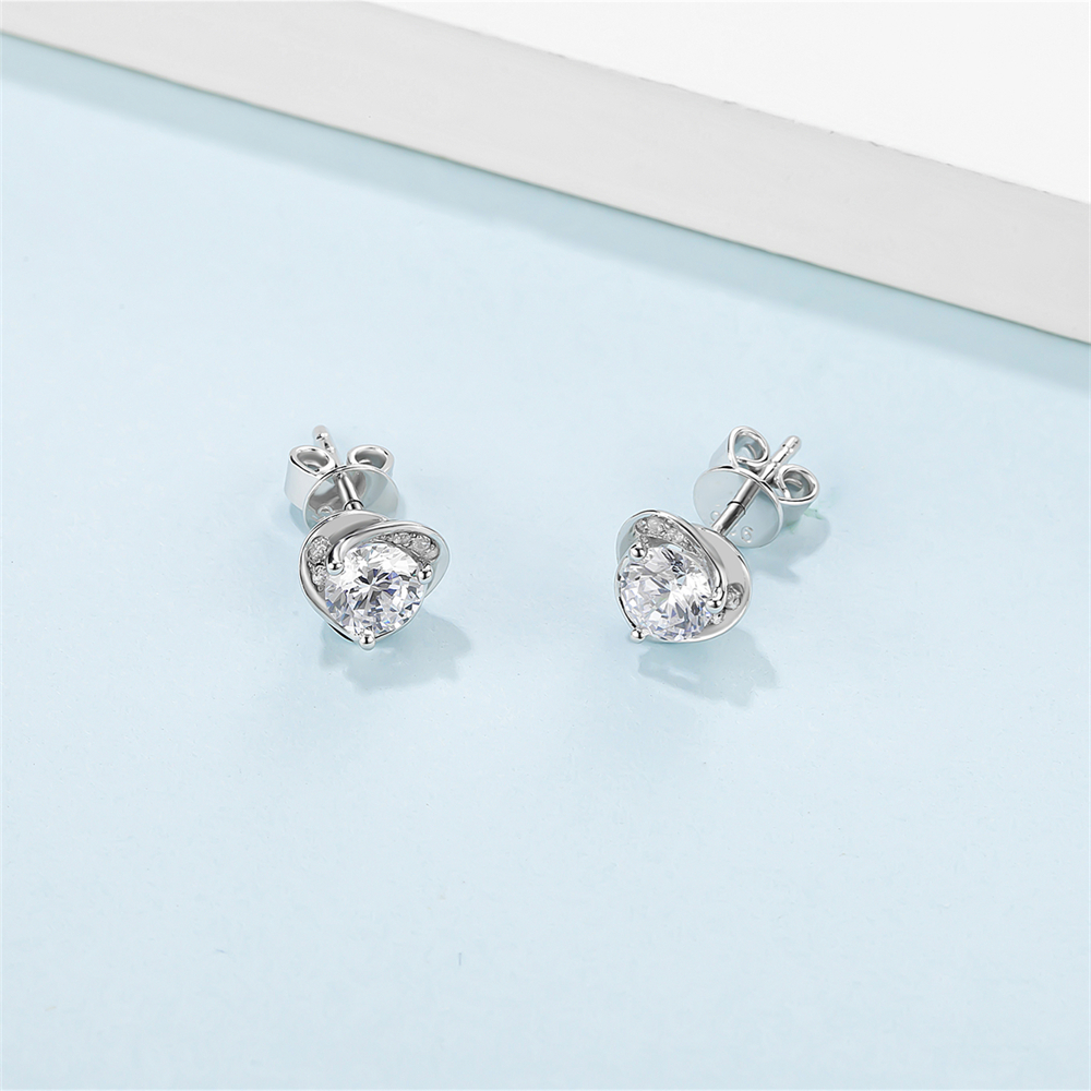 Urbanic Moissanite Earrings