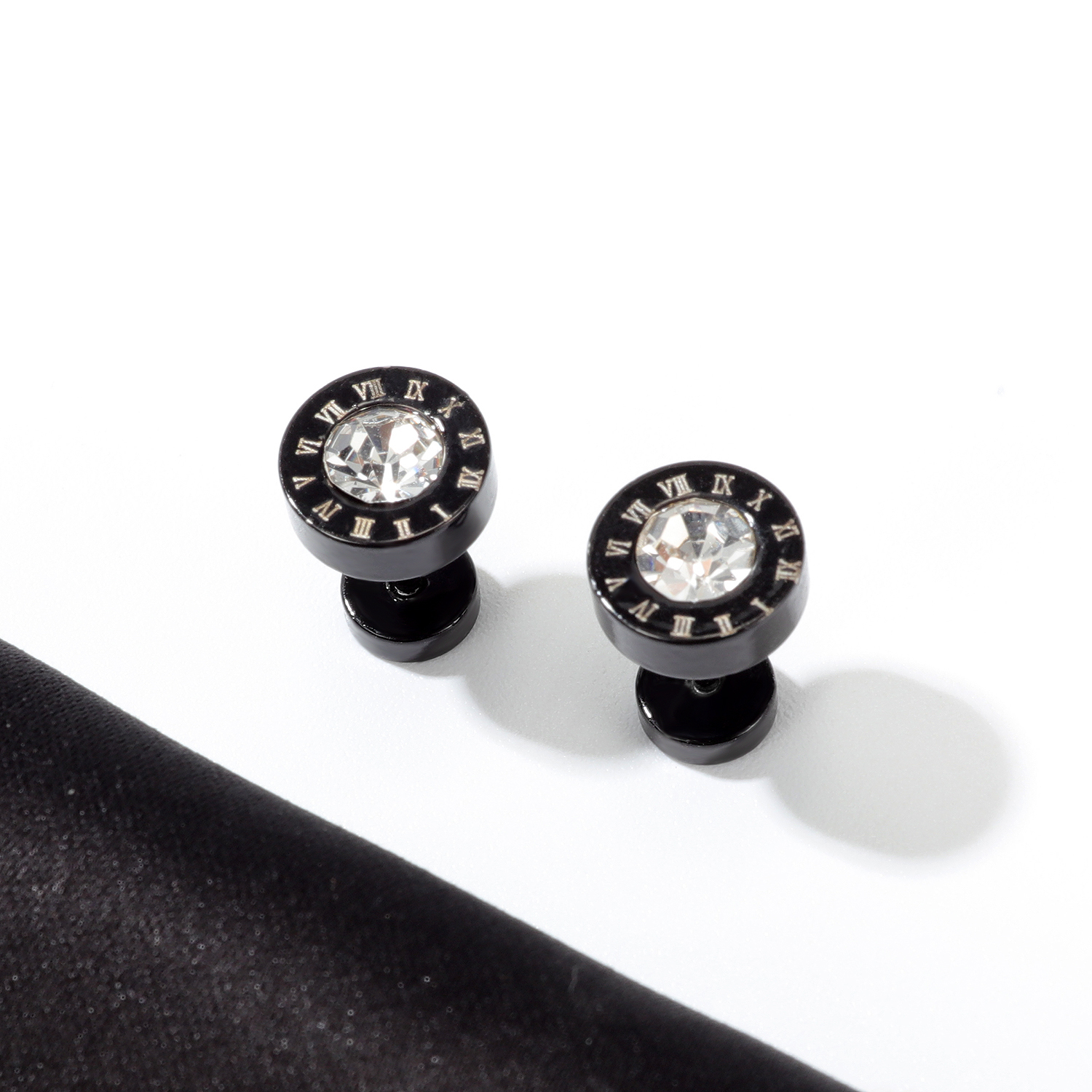 Fashion Diamond Black Stud Earrings