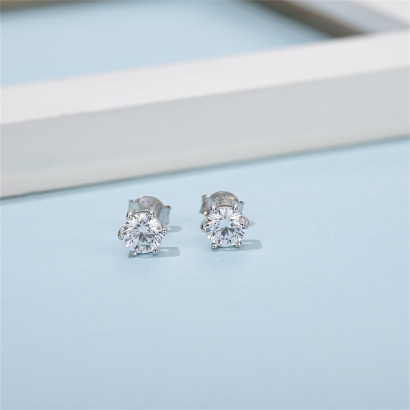 2ct Moissanite Stud Earrings