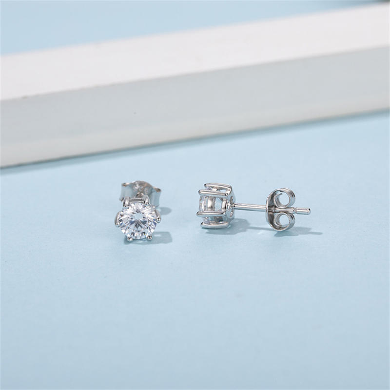 2ct Moissanite Stud Earrings