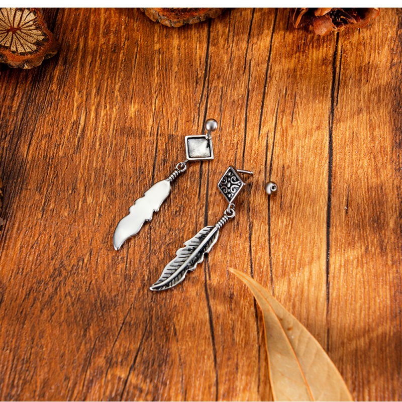 Feather Flaky Fashion Earrings