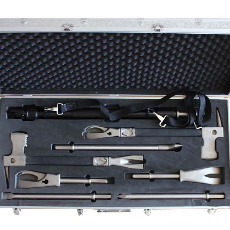 Manual percussive rescue tool kit