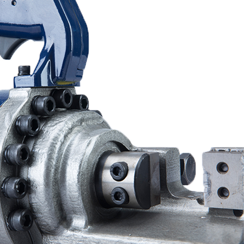 Hydraulic handheld cutter for steel bar
