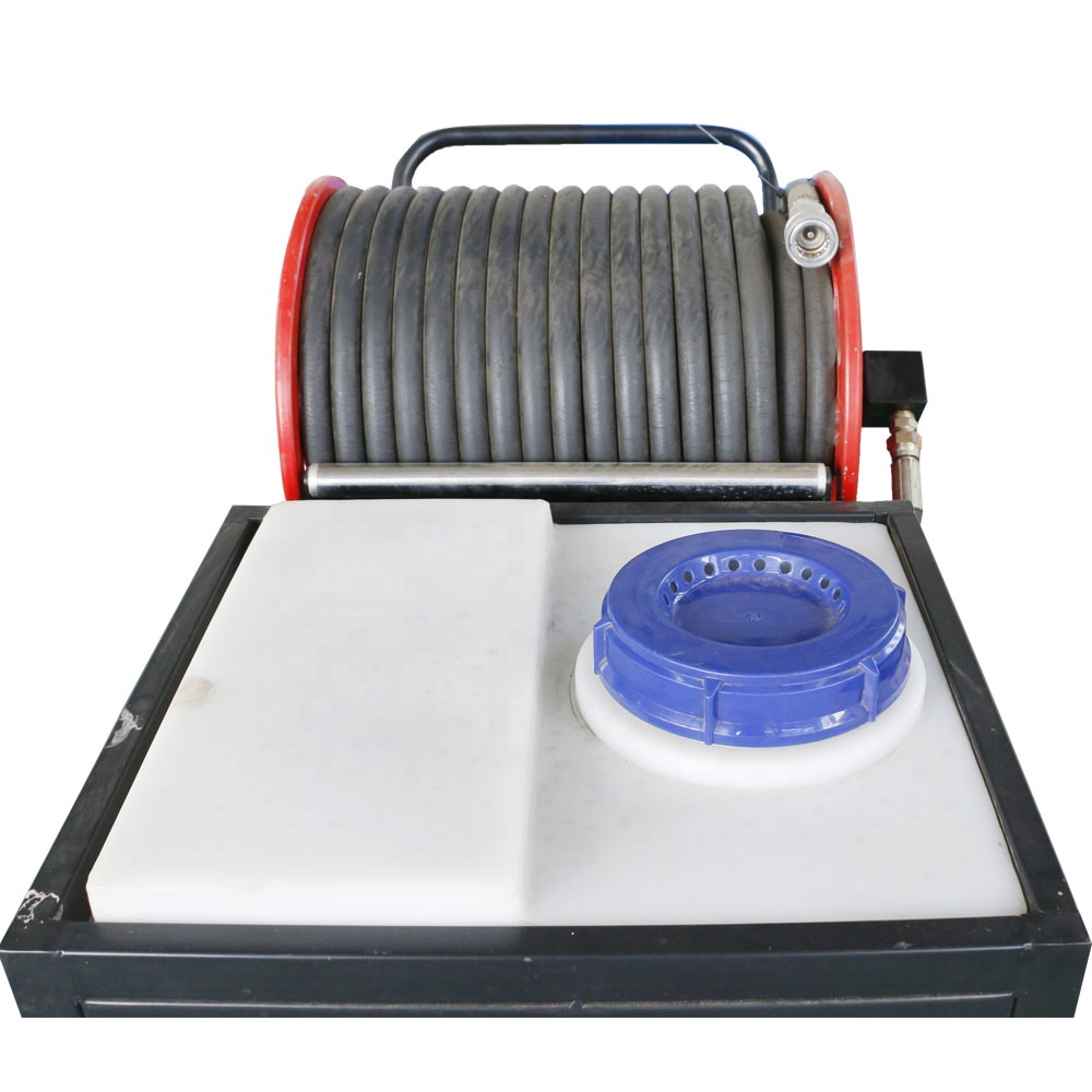 Mobile high pressure water mist fire extinguishing device