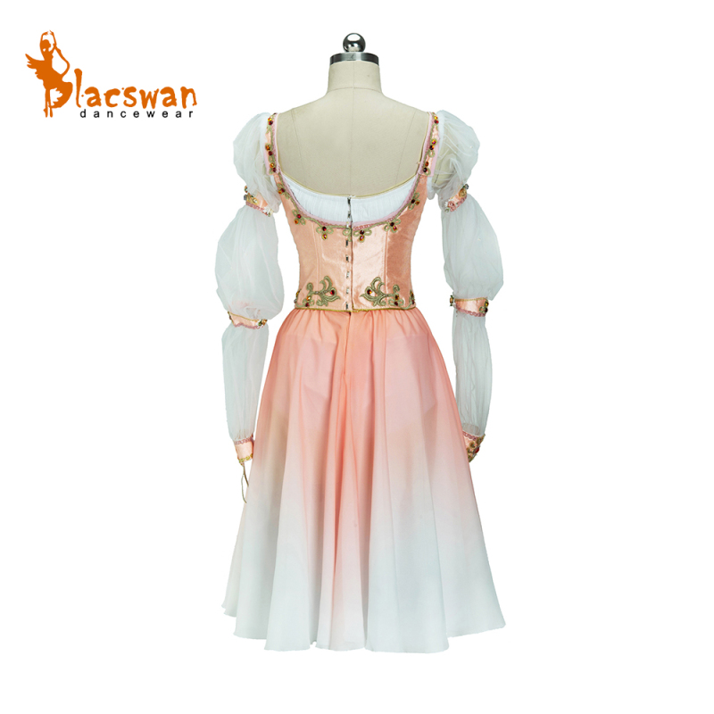 Medora Variation Costume