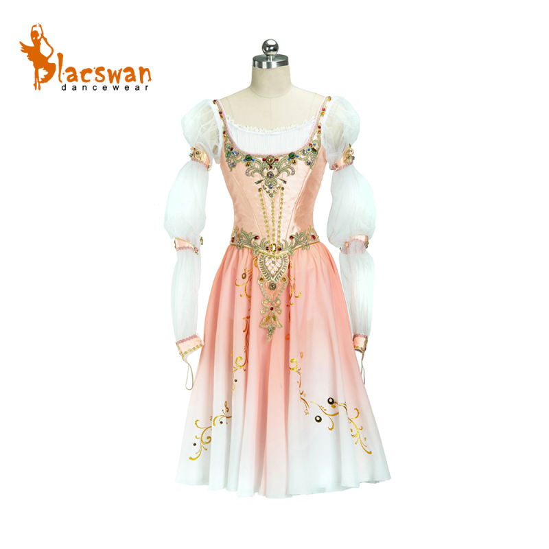 Medora Variation Costume