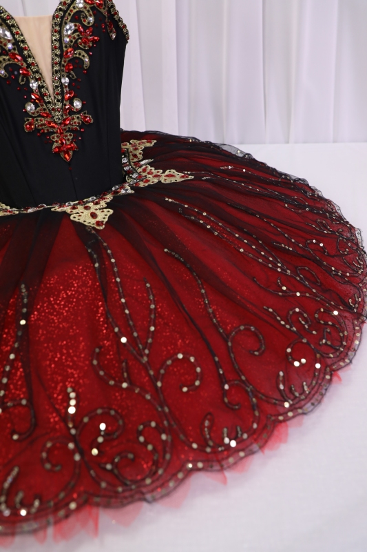 Esmeralda Tutu