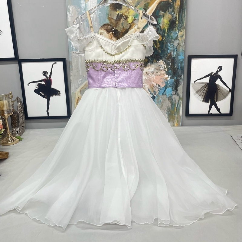 Giselle Willis Costume