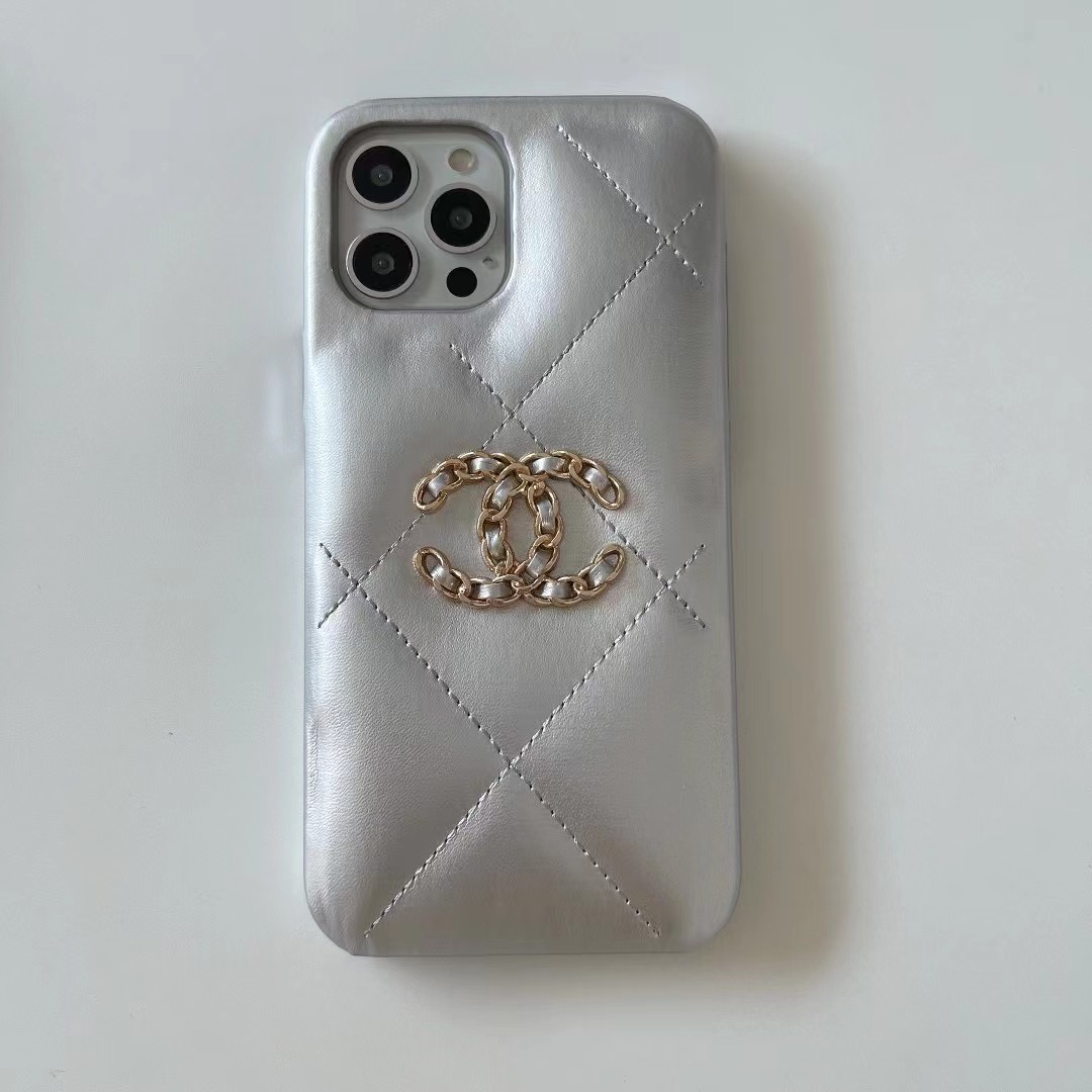 シャネル iPhone13 13Pro 13ProMaxケース マトラッセ風 CHANEL ココマーク