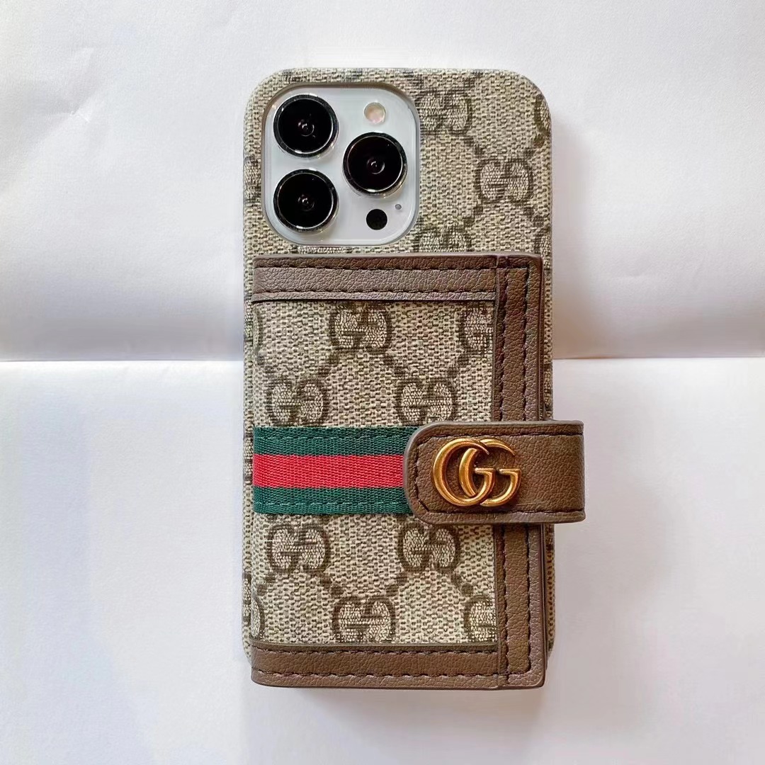 未使用 GUCCI グッチ iPhone13 ケース GGスプリーム-