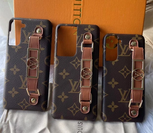 ヴィトン ギャラクシー S21 Plusケース お手持ちベルト付き Vuitton Galaxy S21 Ultraケース モノグラム ルイビトン Galaxy S20 Plusケース 上品 オシャレ 定番 ドーフィーヌ風 人気おすすめ