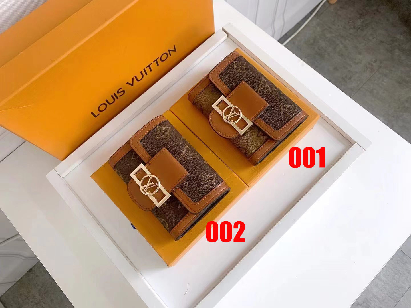 ヴィトン キーホルダー ブルドッグ LV バッグチャーム モノグラム柄