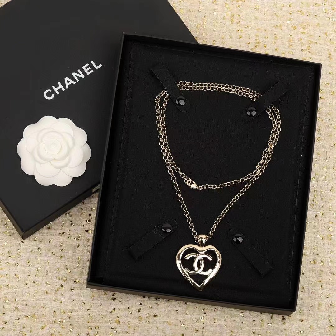 CHANEL シャネル ペンダント ネックレス ハート-