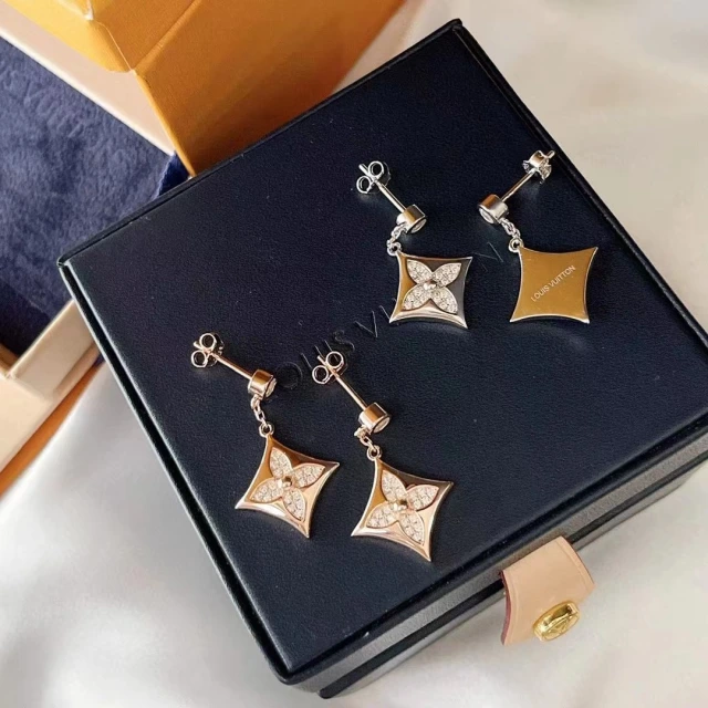 ルイヴィトン ピアス モノグラム フラワー LOUIS VUITTON イヤリング  