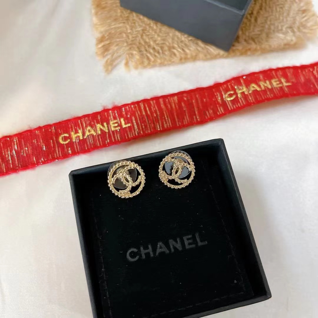 chanel earrings レディース