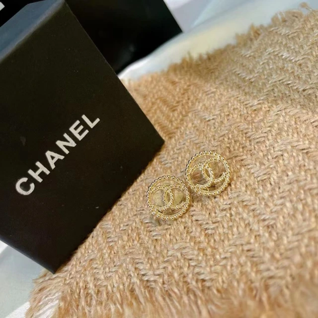 シャネル ピアス ココマーク Chanel イヤリング サークル型 CHANEL ピアス CCロゴ 大人可愛い エレガント レディース ゴールド 人気おすすめ