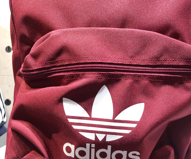 アディダス リュック クラシック ADIDAS バックパック アディカラー Adidasロゴ入り リュックサック 男女兼用 カバン バッグ 大容量 アウトドア 多収納 お洒落 ワインレッド ピンク ブラック 全3色