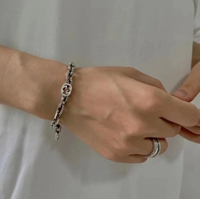 グッチ インターロッキングG ブレスレット GUCCI ブレスレット 芸能人 