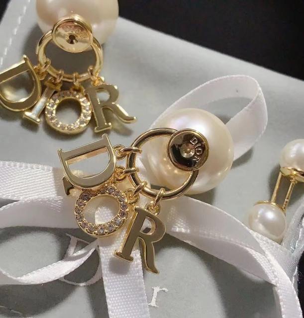 DIOR TRIBALES ピアス ディオール イヤリング パール Diorロゴ入り earrings 高級感 dior文字 クリスタル 可愛い アクセサリー スーパーコピー cocobuyee通販