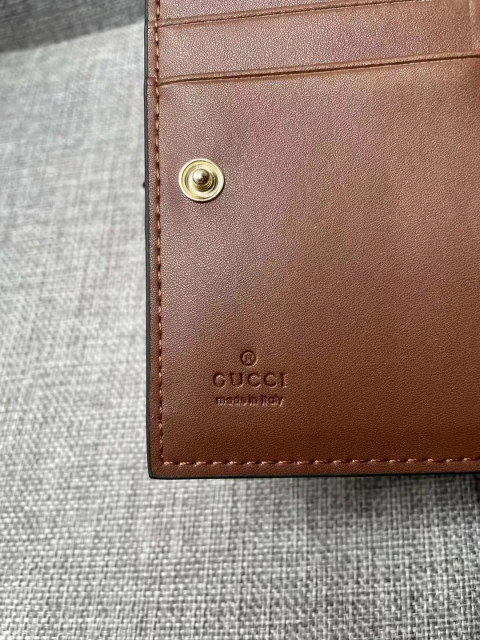 グッチ 三つ折り財布 パドロック GUCCI ミニ財布 GGスプリーム キャンバス Gucci ウォレット レディース コンパクト 折りたたみ財布 ゴールド金具 ブランドコピー 黒 cocobuyee通販