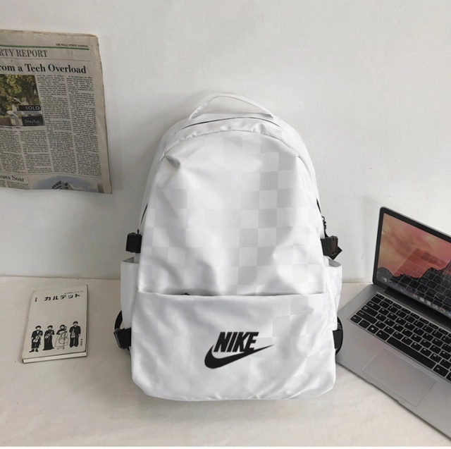 ナイキ バックパック チェック柄 NIKE リュックサック Nike リュック 大人 オシャレ 大容量 カバン 通学 通勤 旅行 アウトドア 男女兼用 A4 ナイロン 中学生 高校生 大学生 カジュアル 白 黒